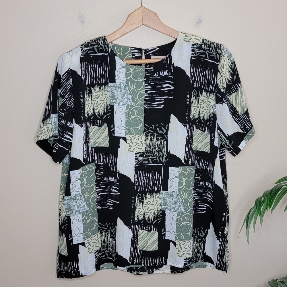 Notations | Abstract Print Short Sleeve Blouse with Shoulder Pads